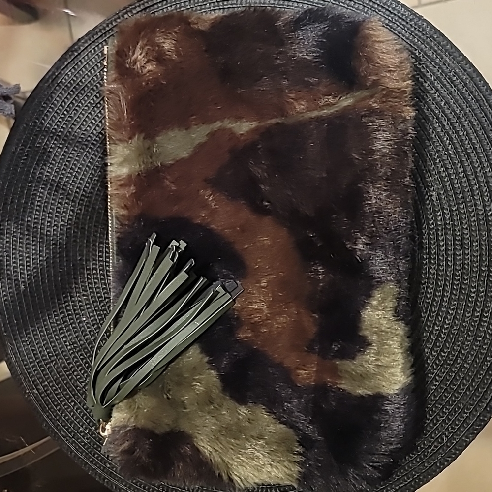 NWOT FURRY CAMOUFLAGE CLUTCH BY AHDORNED
